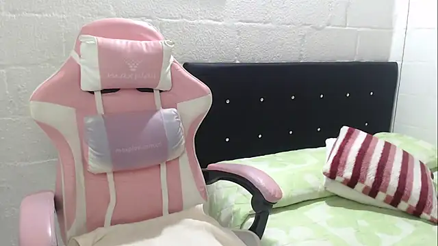 jade04 roberts online show from 5, 2, 2026