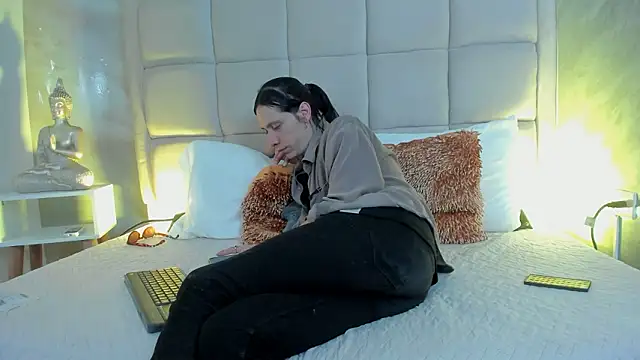 Hecatee 77 online show from 3, 2, 2026