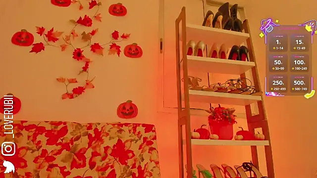 Snapshot of loverubii chatting on 11, 10, 2025 loverubii online show from 11, 10, 2025
