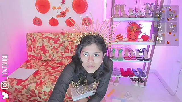 Snapshot of loverubii chatting on 28, 10, 2025 loverubii online show from 28, 10, 2025