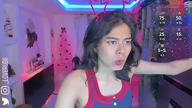 Snapshot of loverubii chatting on 14, 12, 2025 loverubii online show from 14, 12, 2025