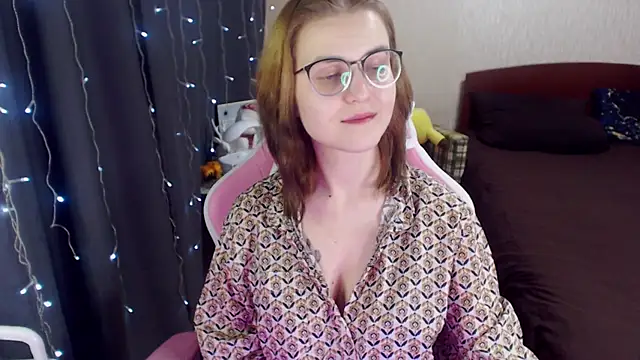 Snapshot of MissBrightShine chatting on 29, 1, 2025 MissBrightShine online show from 29, 1, 2025