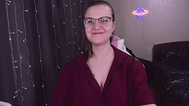 Snapshot of MissBrightShine chatting on 20, 2, 2025 MissBrightShine online show from 20, 2, 2025