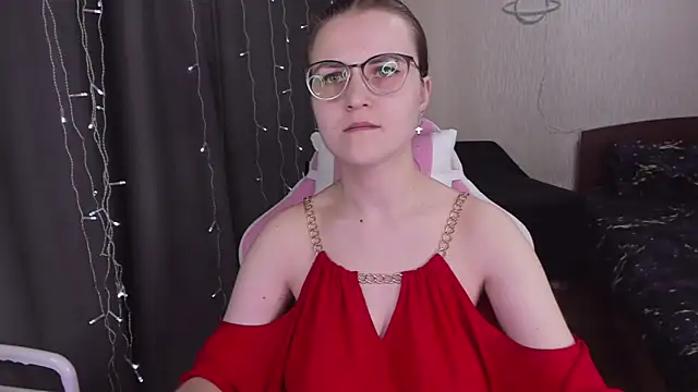 Snapshot of MissBrightShine chatting on 20, 3, 2025 MissBrightShine online show from 20, 3, 2025