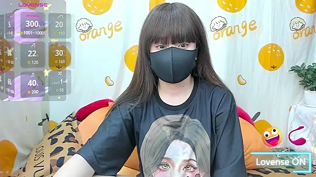 Snapshot of alonelove__ chatting on 4, 5, 2026 alonelove online show from 4, 5, 2026