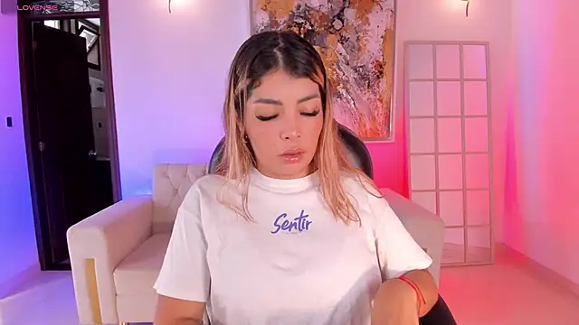 Snapshot of LisaMonroe_ chatting on 27, 1, 2025 LisaMonroe online show from 27, 1, 2025