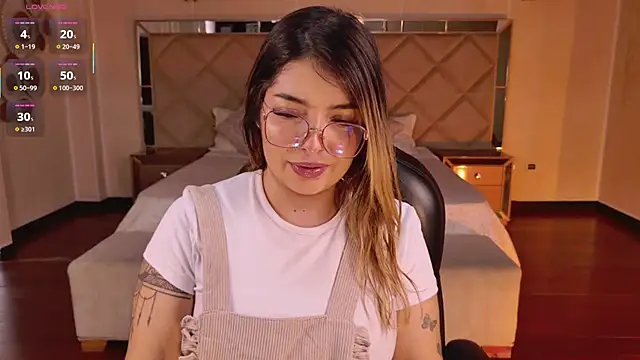 Snapshot of LisaMonroe_ chatting on 26, 9, 2025 LisaMonroe online show from 26, 9, 2025