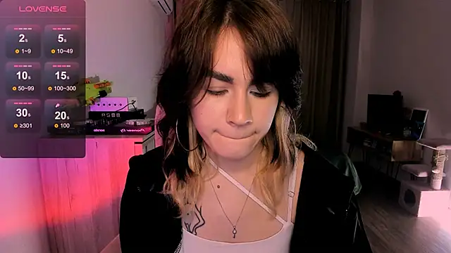 Snapshot of _selectrra chatting on 7, 2, 2025  selectrra online show from 7, 2, 2025