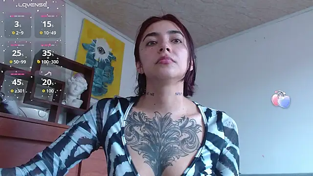 ZoeBakers  online show from 25, 9, 2025