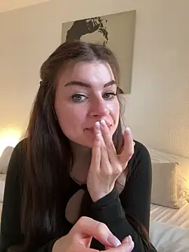 EllyNora online show from 28, 1, 2025