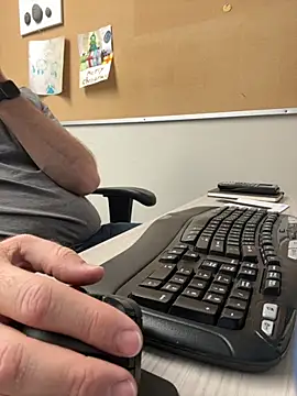 Snapshot of Bigbi6foot5 chatting on 12, 11, 2025 Bigbi6foot5 online show from 12, 11, 2025