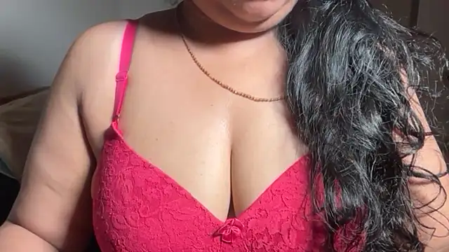 Snapshot of soniasharma0223 chatting on 4, 7, 2026 soniasharma0223 online show from 4, 7, 2026