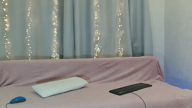 Imcarrieberry online show from 3, 2, 2025