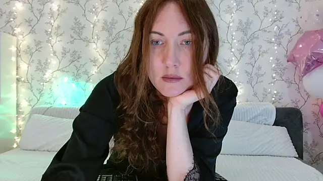 Imcarrieberry online show from 11, 3, 2025