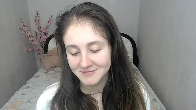 Holliy Cooper online show from 17, 12, 2025