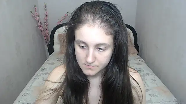 Snapshot of Holliy_Cooper chatting on 23, 7, 2026 Holliy Cooper online show from 23, 7, 2026