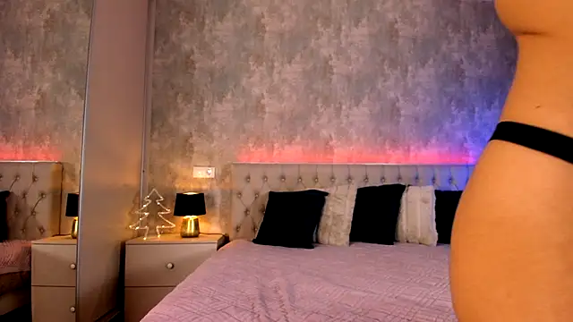 Snapshot of Rai_Raisa chatting on 28, 11, 2025 Rai Raisa online show from 28, 11, 2025