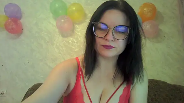 Snapshot of AnnaOhRise chatting on 4, 3, 2026 AnnaOhRise online show from 4, 3, 2026