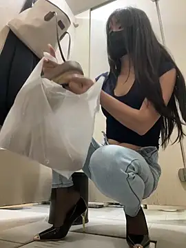 Asia-Lynn online show from 3, 4, 2026