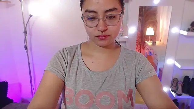  Kim  M online show from 24, 11, 2025