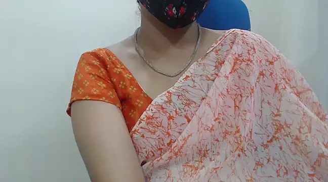 Lovely Siri 23 online show from 7, 3, 2025