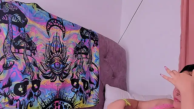 Snapshot of amy_18 chatting on 15, 1, 2025 amy 18 online show from 15, 1, 2025