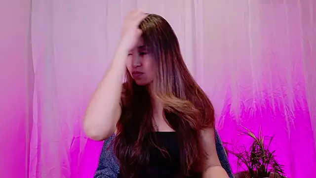 DivineLynn online show from 20, 1, 2025