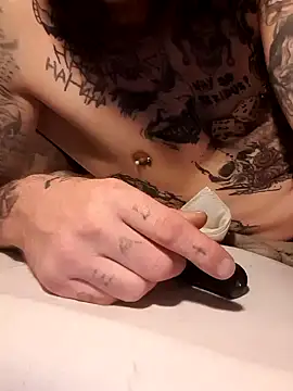 Snapshot of PIercingBoy38 chatting on 8, 2, 2025 PIercingBoy38 online show from 8, 2, 2025