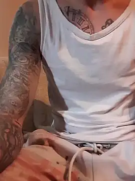 Snapshot of PIercingBoy38 chatting on 10, 2, 2025 PIercingBoy38 online show from 10, 2, 2025