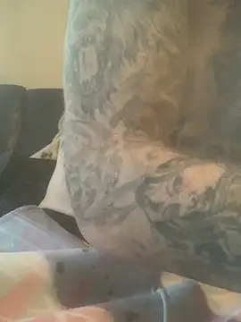 Snapshot of PIercingBoy38 chatting on 27, 2, 2025 PIercingBoy38 online show from 27, 2, 2025