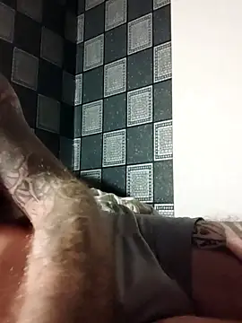 Snapshot of PIercingBoy38 chatting on 11, 9, 2025 PIercingBoy38 online show from 11, 9, 2025