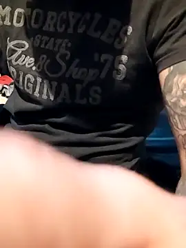 Snapshot of PIercingBoy38 chatting on 14, 9, 2025 PIercingBoy38 online show from 14, 9, 2025