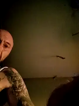 Snapshot of PIercingBoy38 chatting on 16, 11, 2025 PIercingBoy38 online show from 16, 11, 2025