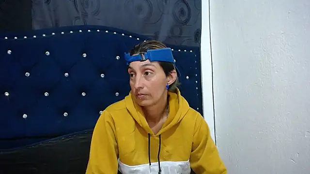 Snapshot of anyu1306 chatting on 1, 2, 2025 anyu1306 online show from 1, 2, 2025