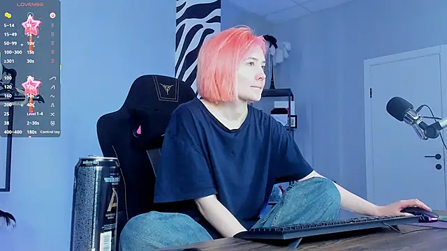 ReiYosimoto online show from 4, 10, 2025