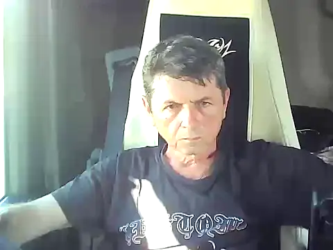 Snapshot of czarek888 chatting on 25, 9, 2025 czarek888 online show from 25, 9, 2025