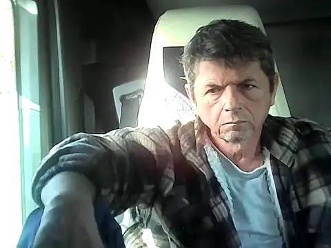 Snapshot of czarek888 chatting on 25, 10, 2025 czarek888 online show from 25, 10, 2025