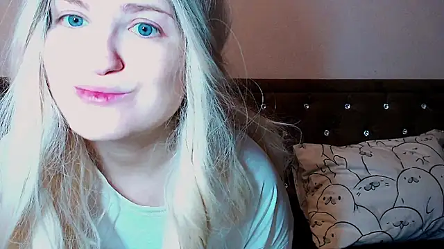 Sara4uu online show from 9, 11, 2025