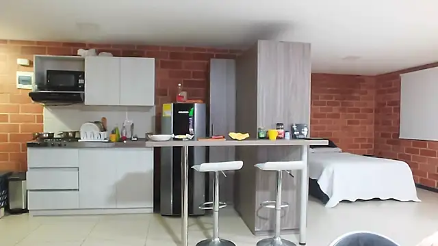 warrenkener online show from 2, 4, 2026