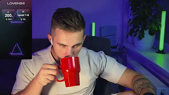 Sweeet  boy online show from 11, 9, 2025