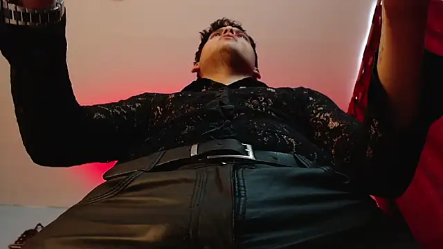 Snapshot of dom2travelersss chatting on 19, 9, 2025 dom2travelersss online show from 19, 9, 2025