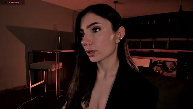 AmyArmstrong online show from 13, 3, 2025