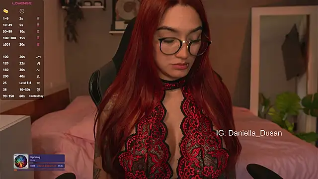 Snapshot of DaniDusan_ chatting on 22, 12, 2024 DaniDusan online show from 22, 12, 2024