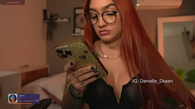 Snapshot of DaniDusan_ chatting on 3, 1, 2025 DaniDusan online show from 3, 1, 2025