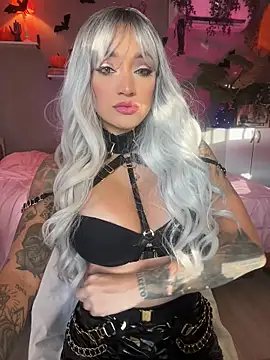 Snapshot of DaniDusan_ chatting on 27, 10, 2025 DaniDusan online show from 27, 10, 2025