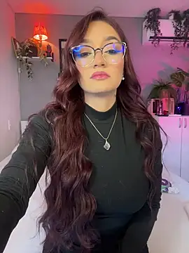 Snapshot of DaniDusan_ chatting on 9, 11, 2025 DaniDusan online show from 9, 11, 2025