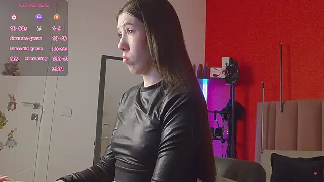 SweetySonya online show from 13, 4, 2026