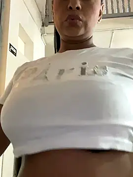 sofia xxx02 online show from 27, 10, 2025